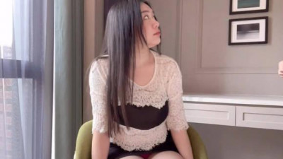 Busty wife OL stayed in a hotel with her male colleague on a business trip and got her pussy fucked - Manman
