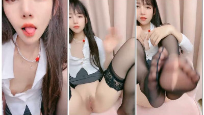[본토무사이즈 중국어] 스타킹 굽이 얼굴 드러내고 털 없는 백호가 미녀의 유혹, 늑대 친구와 교감하며 소란을 피우고, 소굴을 쪼개어 클로즈업 전시, 젖을 비비며 자기 자신을 후벼내도록 강요, 파도 소리를 지르며 신음하는 멋짐 자극