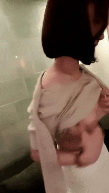 팁 300만원에 벗어주는 존예 풀싸롱녀