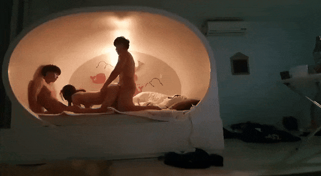 여친집에 초대남 불러서 쓰리썸
